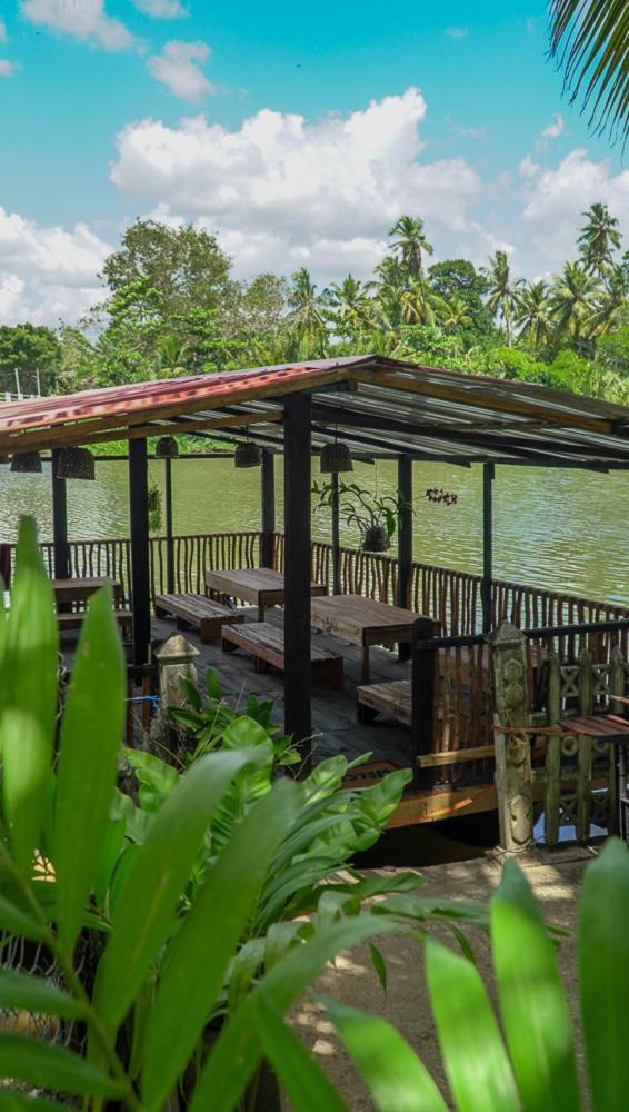Luvi Lucas River Side Weligama Luaran gambar