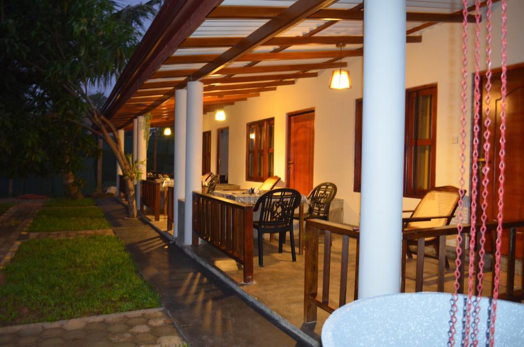 Luvi Lucas River Side Weligama Luaran gambar