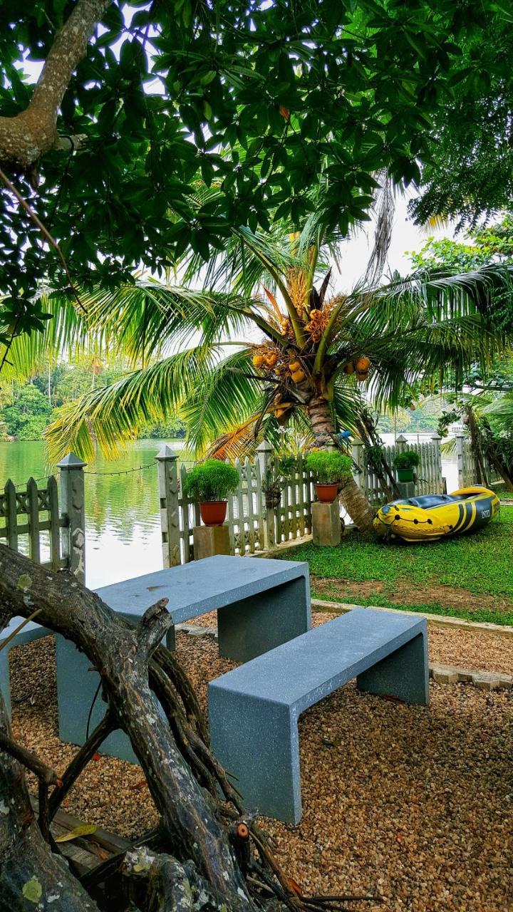 Luvi Lucas River Side Weligama Luaran gambar
